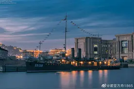 太美了！江南厂重建长江舰为党庆生，网友怒赞：中国的阿芙乐尔号图片