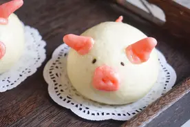 手把手教你做网红卡通豆沙包，孩子早餐特爱吃，自己做便宜又健康图片