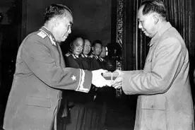 我军十大元帅中，为什么只有这3位，没有被人称呼为“老总”？图片