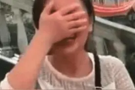 女车主摇到“豹子号”，却一脸尴尬：怎么开出去啊？图片