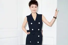 马伊琍深情发文，疑diss前夫文章，网友：不用回忆了图片