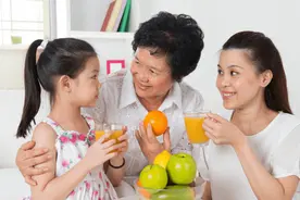 血瘀则生斑，如何将它“搞”走？中医4个方法可解，在家就能做图片