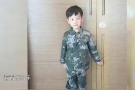 王宝强十岁儿子近照曝光，高个子白皮肤不像爹，长得更像妈妈图片