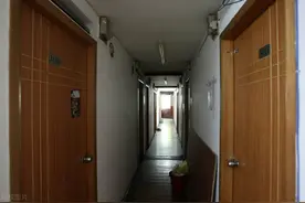 趁男友在外地打工，女子立马劈腿，指使现男友将前男友家洗劫一空图片