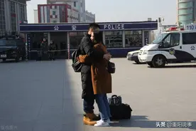 女孩考上公务员与兵哥分手，难道当兵真的没幸福图片