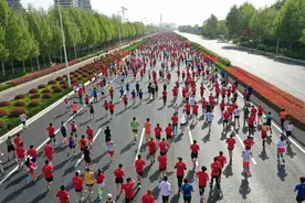 39000人参与！2021郑开马拉松今日开跑，全、半程冠军是他们图片