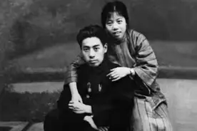 周恩来昏迷中被转移香港，醒来后看到一小姑娘，旁人：她是你太太图片
