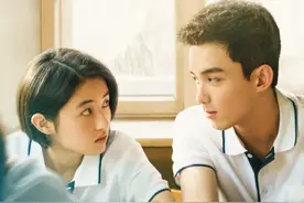 《盛夏未来》票房破2亿，豆瓣7.4，吴磊演出易烊千玺不同的少年感图片