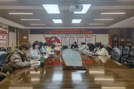 青春在奉献中升华，信念在奋斗中闪光——太原市外国语凤凰双语中学校党支部学习贯彻省第十二次党代会精神图片