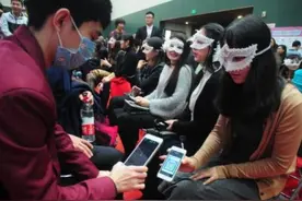 相亲角，那些被物质所量化的爱情图片