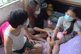 香港1家3口住10㎡劏房：生活7年的蜗居塞满杂物，半平米不敢浪费图片
