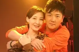 后妈心计太可怕：孙楠女儿被洗脑肄业在家，继女读名校出国留学图片