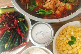 它是鱼腥的“死对头”，炖鱼时倒1杯，鱼肉更鲜嫩，一点都不腥图片