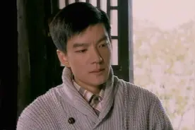 少爷找男子谈判，没想到男子一句话把少爷惹急了，上来就是一拳视频封面