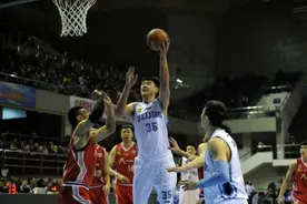 “大树”张松涛退役回归家庭生活，随首钢队夺冠刻骨铭心图片