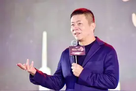 新浪退市，曹国伟，曾经的“救世主”能否力挽狂澜？图片
