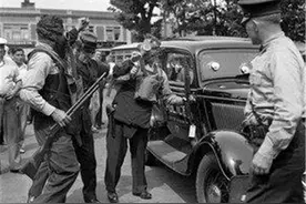 1903年，美国警察殴打中国外交官，外交官用中国功夫还击图片