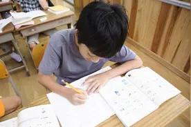 “双减”之后，一线城市和三四线城市的小学生，放学后差异有多大图片