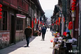宁波东钱湖，上千年历史古街，号称“浙东第一街”，安享明清古韵图片
