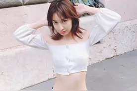 天鹅颈、蝴蝶背、蚂蚁腰筷子腿，37岁吴昕身材逆袭成女神美出天际图片
