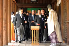 日本首相与高层大臣为什么要去拜靖国神社？供奉有哪些甲级战犯？图片