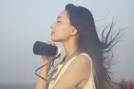 一个女人越活越好的几个迹象图片