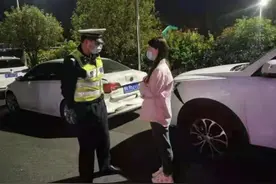 ​00后情侣没驾照，却开了1500多公里从贵州来浙江 双双被拘图片