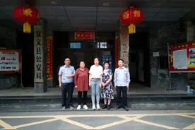 甘肃姑娘千里寻亲 安义警方牵线父女团聚图片