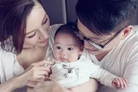 李嘉欣携家人高调亮相，“试管儿子”颜值引争议，容貌不及李嘉欣图片