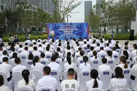 “邛崃•创新交流中心”在兴隆湖畔正式揭牌 从此，邛崃在国家级开发区——天府新区有了“一席之地”图片