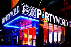 中国KTV衰亡史：从卡拉OK机到钱柜包厢，为何年轻人都不去KTV了？图片