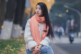 川大望江有佳人，靓影绝世而独立图片