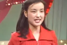 83年，4名跨界主持人，4台电话点播，第一届春晚到底有多潮？图片
