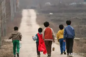 青蛙少年失踪事件：五名少年进山后失踪，十余年后尸骨才找到图片
