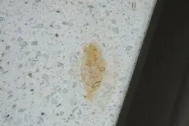 真真假假的石英石台面，你会分辨吗？学会这些选橱柜台面不用愁图片