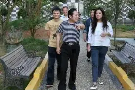带女儿去看望的“大师”王林，给赵薇助了多少力？图片
