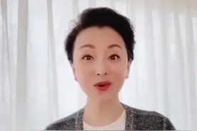 51岁杨澜近照曝光，滤镜下大“变脸”，脱发迹象严重露头皮图片
