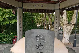 孤独的守望——西湖苏小小墓楹联赏析图片