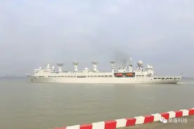 远望5号船再赴大洋执行海上测控任务图片