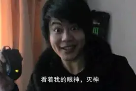 LOL小智重回拍视频的老房间，电脑反光暴露长相？这发型还挺潮图片