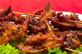 沈阳大爷确诊后，鸡架竟然登上热搜，鸡架究竟有多好吃？图片