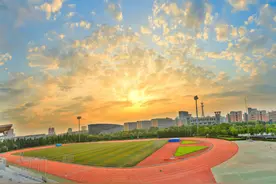 4所民办三本转型成公办二本，学费大幅下降，在校生捡了大便宜图片