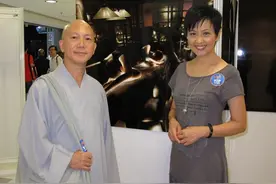 廖安丽前夫出家11年近况曝光！频繁现身娱乐圈，与前妻成为师徒图片