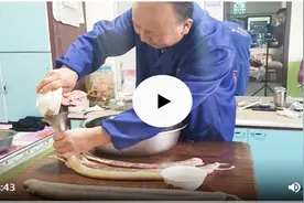 东北大爷做东北焖子，这才是焖子的正宗做法，有多少人吃过视频封面