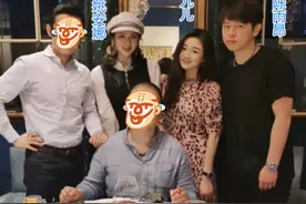 陈凯歌长子与任正非女儿惊喜同框，男帅女美太登对图片