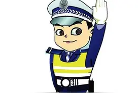 三亚街头骑行“低头族”不少 外卖小哥骑车送单存隐患图片