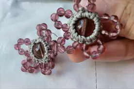 琉璃编织串珠花朵五瓣花耳坠简易图解制作图片