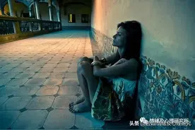 当你独自奋斗时，恭喜你，你在成功的路上图片