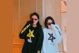 小S奶奶离世，一生坎坷，最爱的人先她而去，与三姐妹像复制粘贴图片