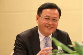 武汉资环工研院、格罗夫氢能汽车董事长郝义国：加快产业化规模应用，让“氢旋风”刮起来图片